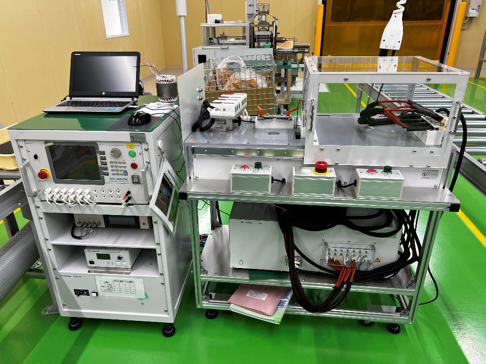巻線総合試験装置
(加圧10,000V)